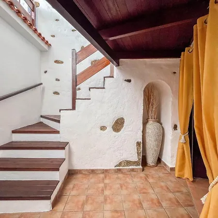 Casa Libelvik En Pleno Centro Galdar Con Terraza بيت ضيافة 3*