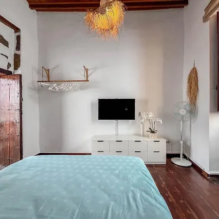 Casa Libelvik En Pleno Centro Galdar Con Terraza