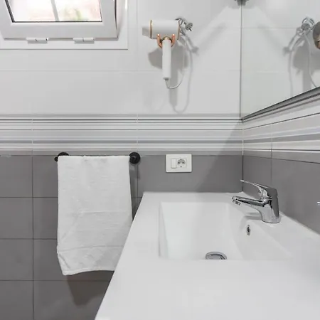 招待所 Casa Libelvik En Pleno Centro Galdar Con Terraza 3*