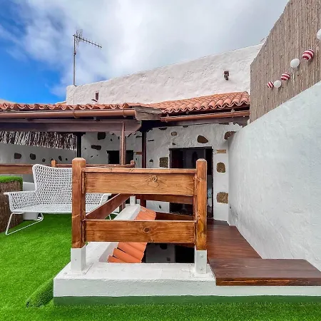 Casa Libelvik En Pleno Centro Galdar Con Terraza 招待所 Gáldar