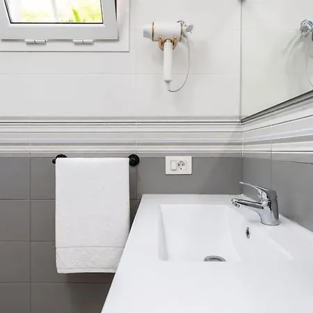 Guestready - Libelvik With Terrace Gáldar